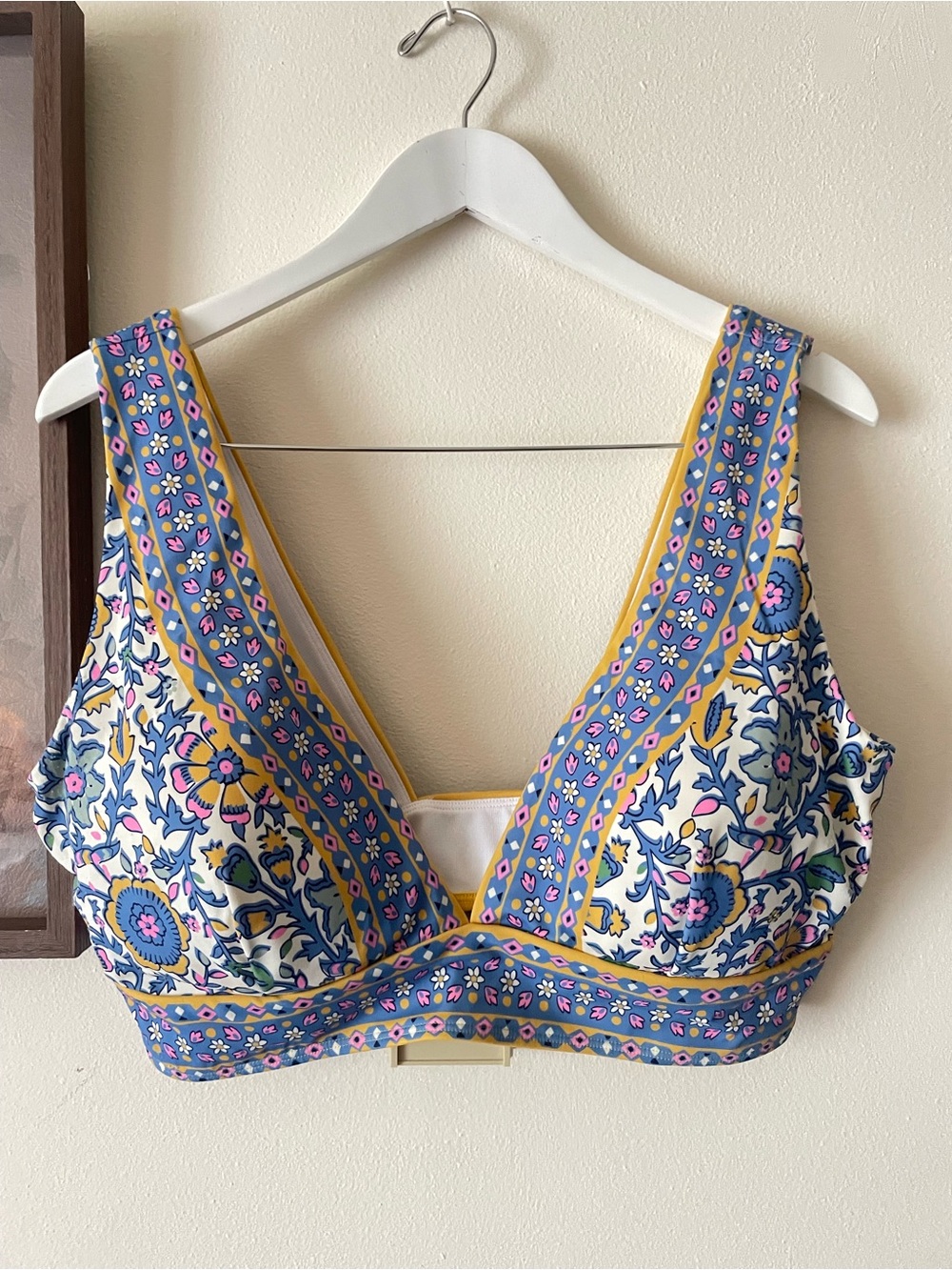 Boden Porto V-Neck Bikini Top - Multi Floral / Gold Accent US 16-18 (UK 20)